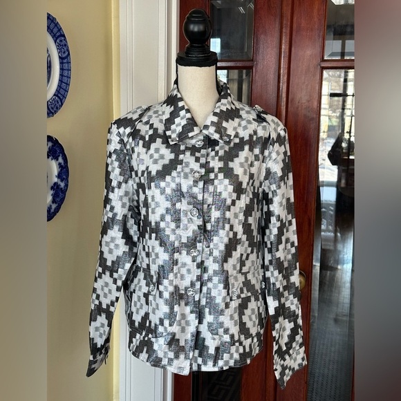 berek Jackets & Blazers - Berek | 100% Linen Black & White Aztec Geometric Shimmer Print Jacket, Size XL